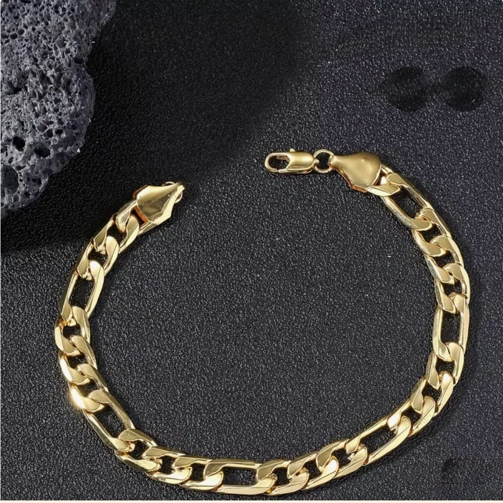 18k Gold Plated Figaro Chain Bracelet Stainless Steel